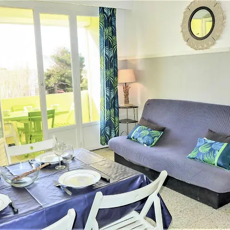 Apartment Les Saladelles By Interhome